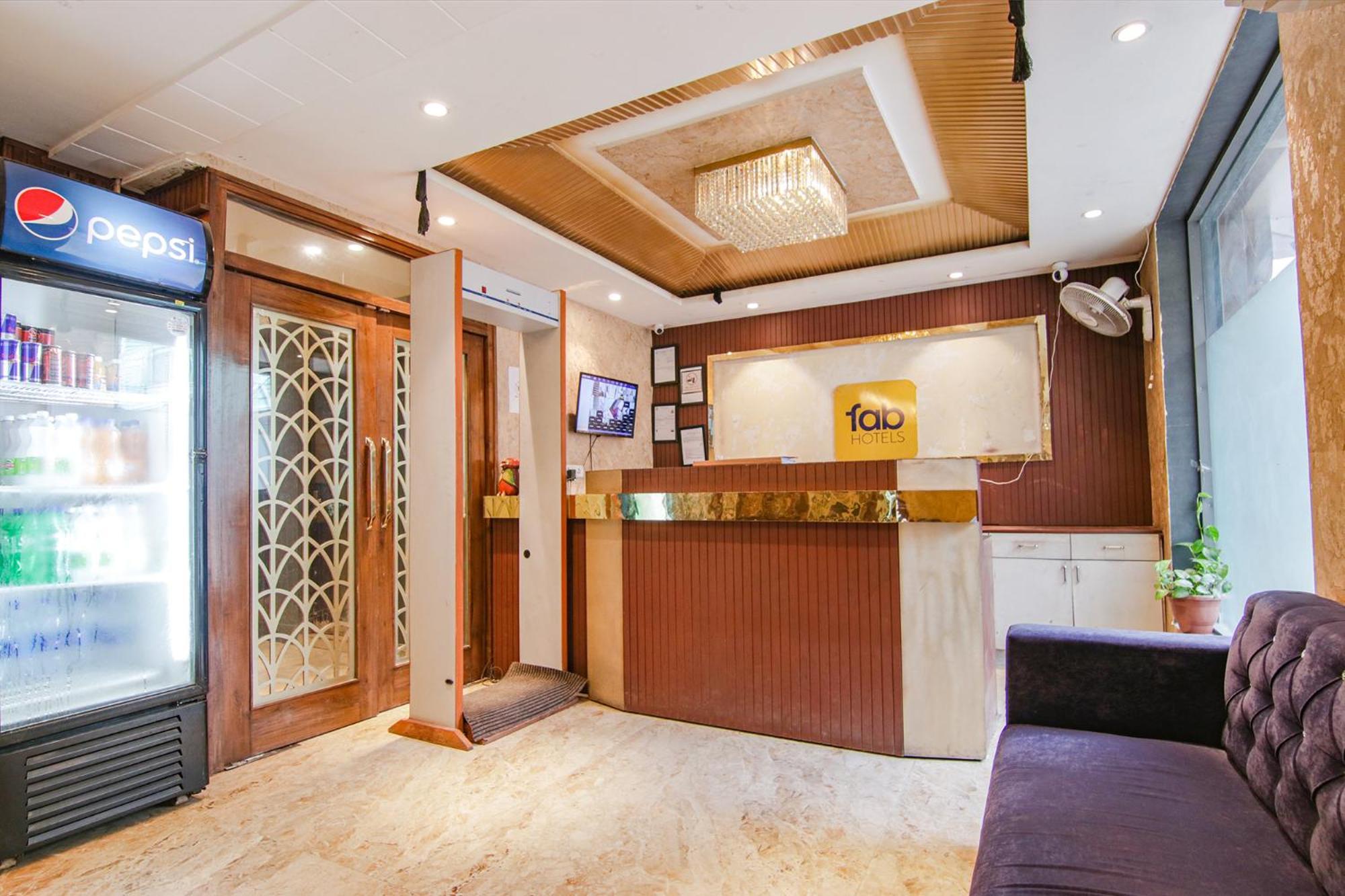 Fabhotel Golden Glory New Delhi Exterior photo